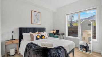 2 slaapkamers, een strijkplank/strijkijzer, wifi, beddengoed