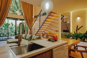 Villa, 1 Queen Bed, Garden View | Private kitchen