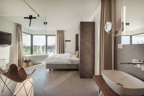 4 bedrooms, iron/ironing board, travel crib, WiFi