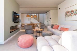 TV, fireplace, stereo, offices