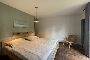 2 bedrooms, free WiFi, bed sheets - Holiday home in Hemmoor with swimming pool (Hemmoor)