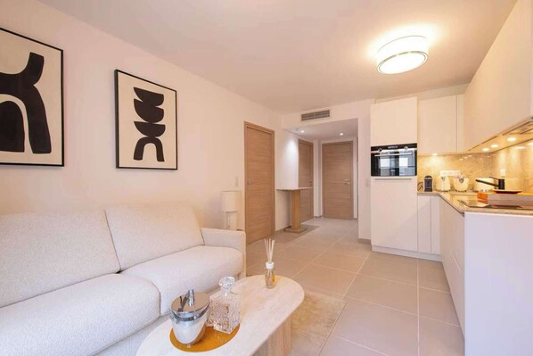Smart TV, offices