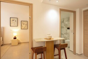 Hair dryer, towels - A/C apartment with 1BDR/4P - Place des Lices - Saint Tropez (Saint-Tropez)