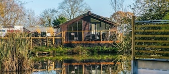 Waterside Lodge (Pet)