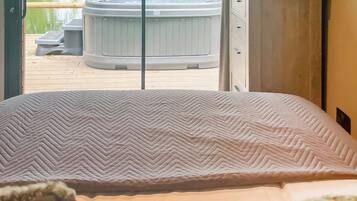 2 bedrooms
