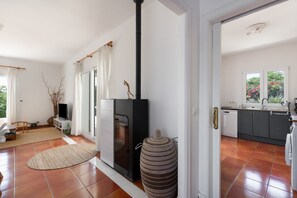 Interior - Villa 'Agua Turquesa' with Private Pool, Wi-Fi and Air Conditioning (Sant Lluís)