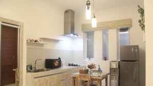 Private kitchen - 1Bedroom Studio Apartment Private Pool (Seminyak)