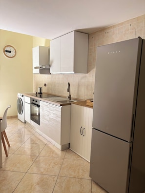 Oven, stovetop