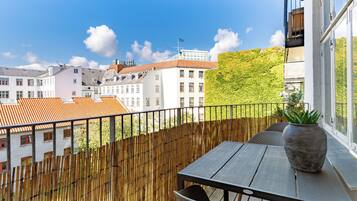 Apartment, 3 Bedrooms, Balcony, Garden View | Balcony