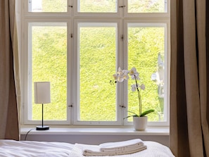 Apartment, 3 Bedrooms, Balcony, Garden View