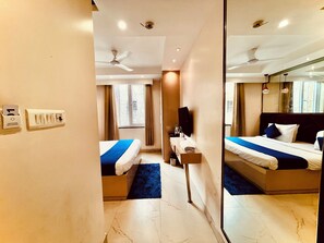 Deluxe Double Room | Desk, free WiFi