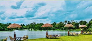 Living area - Baanrimnam Resort Lopburi (Chai Badan)