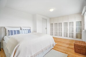 5 Schlafzimmer, Bügeleisen/Bügelbrett, WLAN, Bettwäsche
