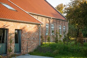 Unclassified image, 5 of 45, button - Pure hygge on the North Sea - your special time-out in the listed Gulfhof (Wangerland)