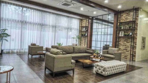 LG305 New Brenthill PremiumCondo in der Nähe von SM Baguio