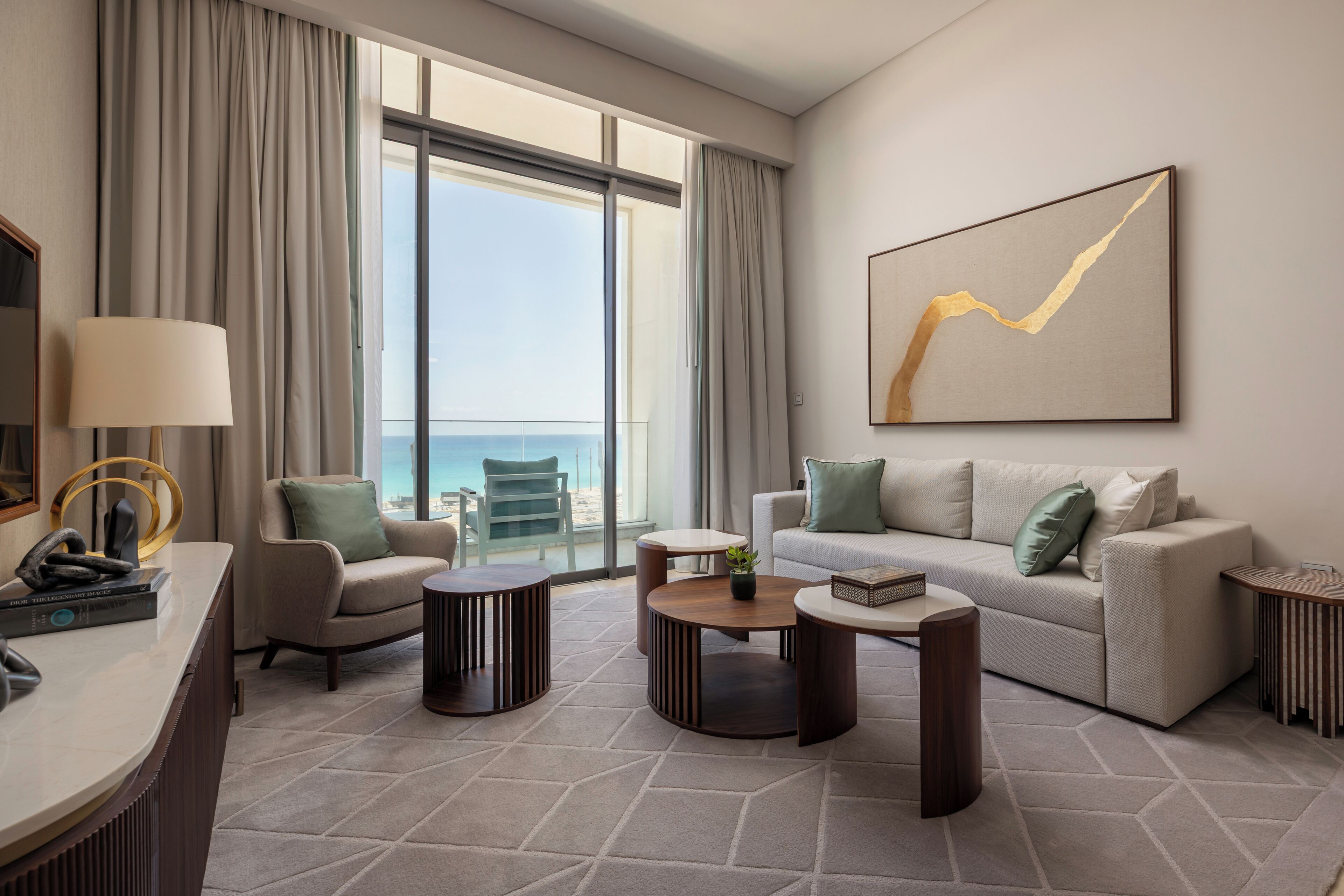 Executive Suite One Bedroom Sea View | Minibar, bureau, fer et planche à repasser, Wi-Fi gratuit