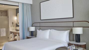 Minibar, desk, soundproofing, iron/ironing board