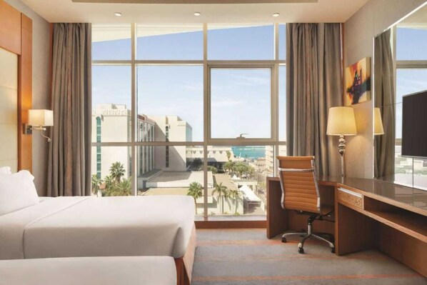 Junior Suite | Desk, free WiFi, bed sheets