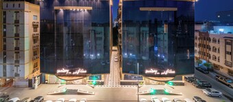 Belvilla Alhamra Vivid Plaza Hotel