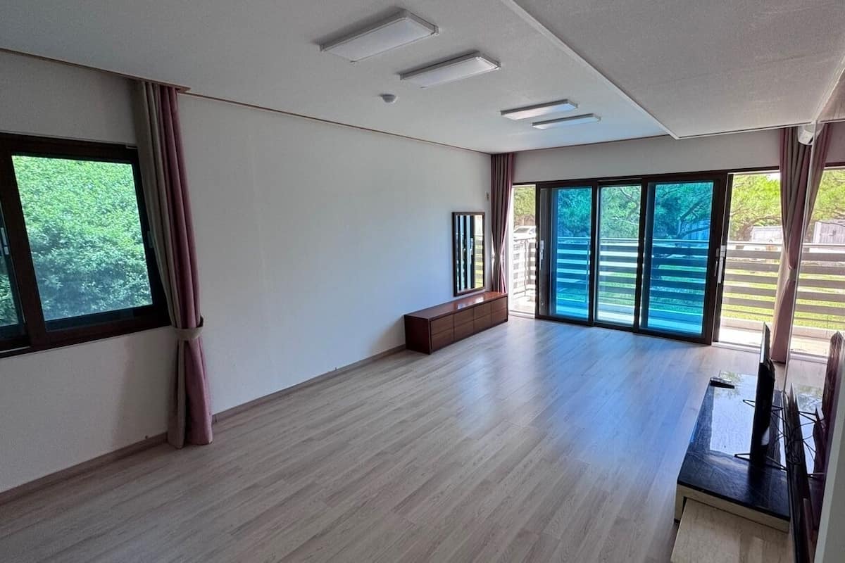 Superior Family Room