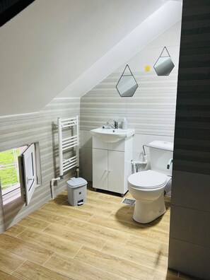 Jabón y papel de baño