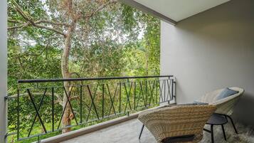 Apartment, Balcony, Hill View | Balcony