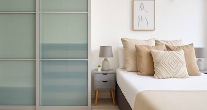 Elegant 2 Bedroom Apartment in Battersea