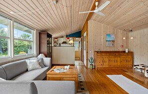 Smart TV - Awesome home in Frederikshavn with WiFi (Frederikshavn)