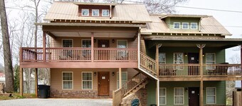 Golden Pines Villa on Choice Avenue