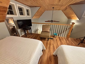 2 habitaciones, tabla de planchar con plancha, wifi y ropa de cama 