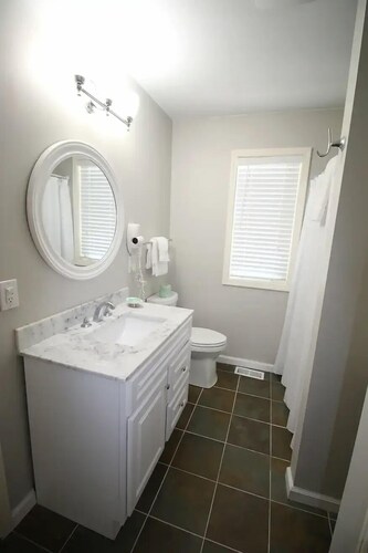 Mtn View Villa on Choice Avenue - Steps to Downtown