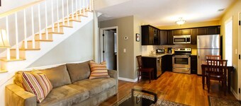 Grand View Villa on Choice Ave - Steps to Downtown