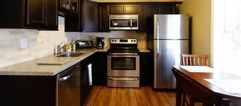 Grand View Villa on Choice Ave - Steps to Downtown