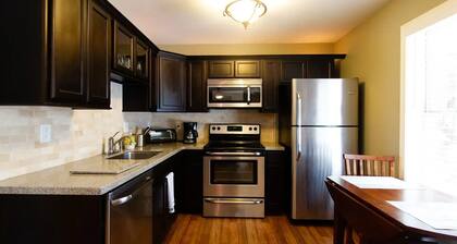 Grand View Villa on Choice Ave - Steps to Downtown