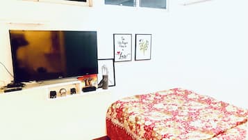 1 chambre, fer et planche à repasser, Wi-Fi, draps fournis