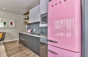 Private kitchen - Beachfront Gem with generator (kaapstad)