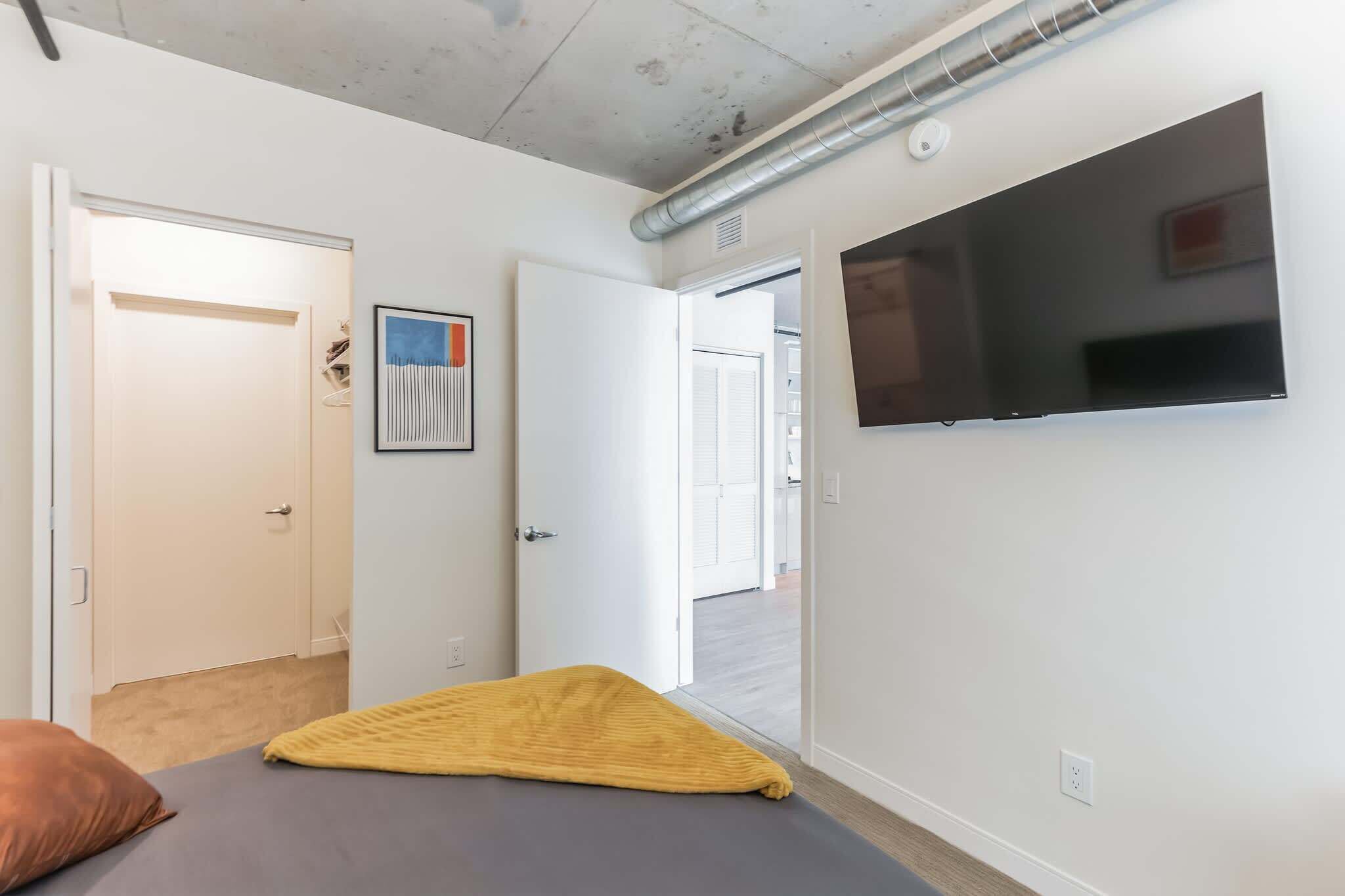 4 makuuhuonetta, vauvan matkasänky, Wi-Fi, vuodevaatteet