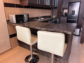 Departamento familiar, 2 habitaciones, cocina, vista a la ciudad | Cocina privada