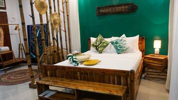 Suite, Garden View | Bar mini, peti besi dalam bilik, dihias secara berasingan