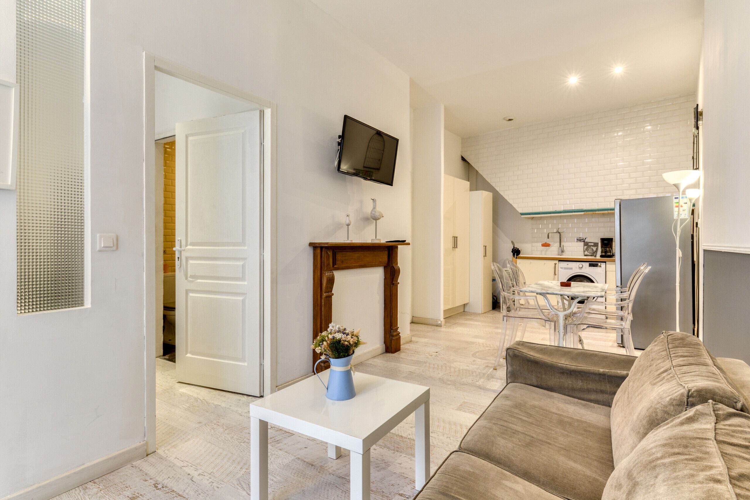 المنشأة من الداخل