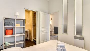 1 bedroom, iron/ironing board, free WiFi, bed sheets