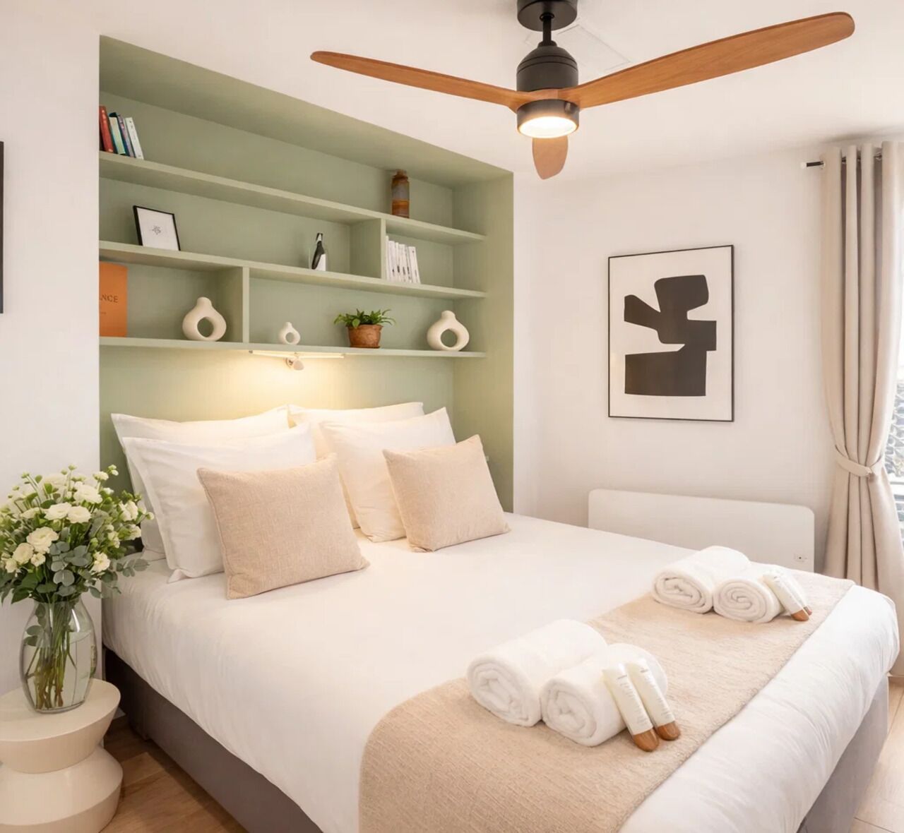 Penthouse Deluxe, vista a la ciudad | Tabla de planchar con plancha, cuna de viaje y wifi gratis 