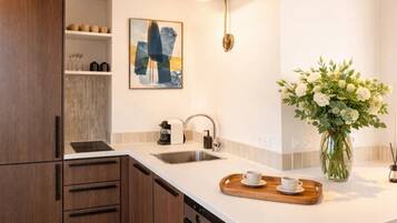 Deluxe-Penthouse, Stadtblick | Eigene Küche | Espressomaschine, Wasserkocher, Toaster, Gefrierschrank