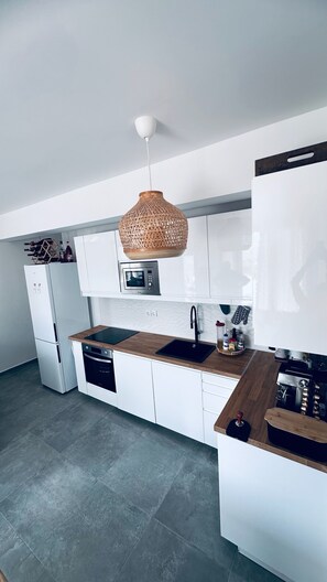 ميكروويف، فرن، غسالة أطباق