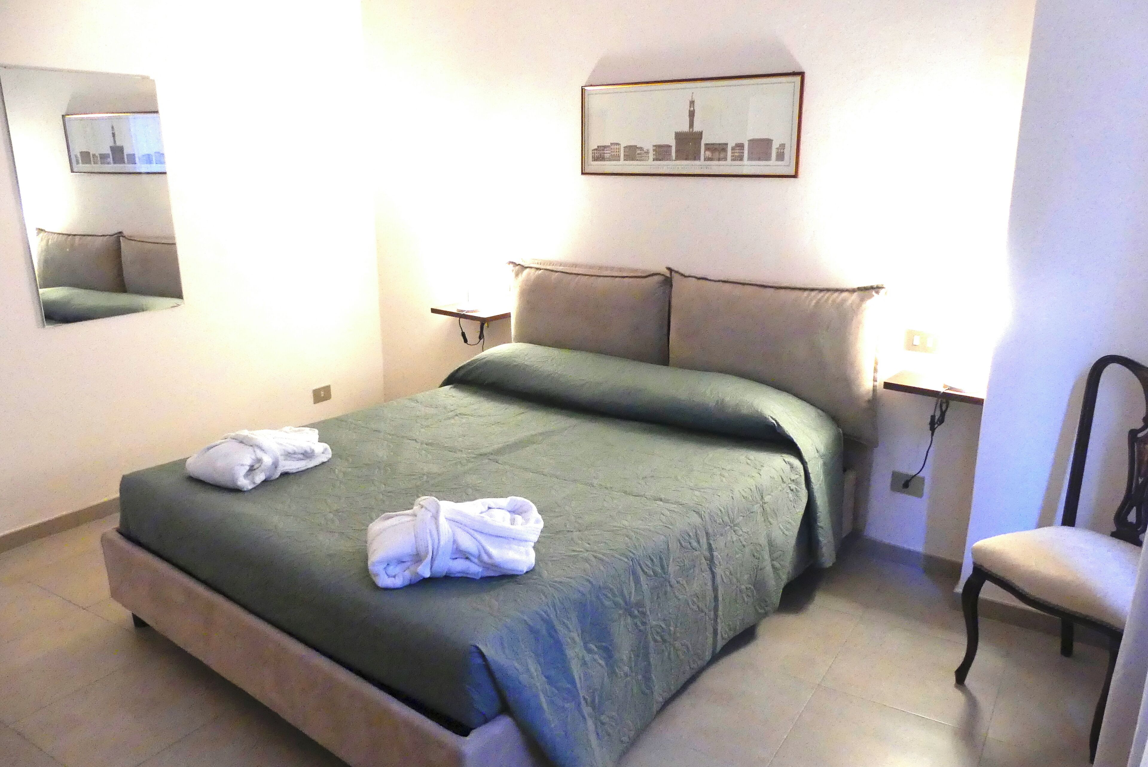 2 bedrooms, desk, iron/ironing board, free WiFi