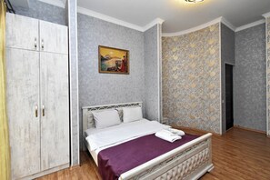 Blackout curtains, iron/ironing board, free WiFi - Apartment on Kajaznuni street (Yerevan)