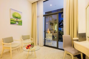 Costa Deluxe with Balcony | In-room dining