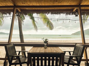 2 bars/lounges, beach bar - CostaBella Resort Nha Trang (Nha Trang)