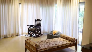 Villa, Garden View | Living area