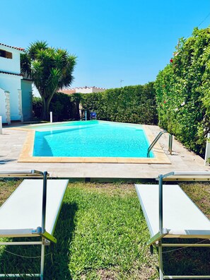 Pool - Enchanting villa with AC and pool in picturesque Plemmirio (Plemmirio)